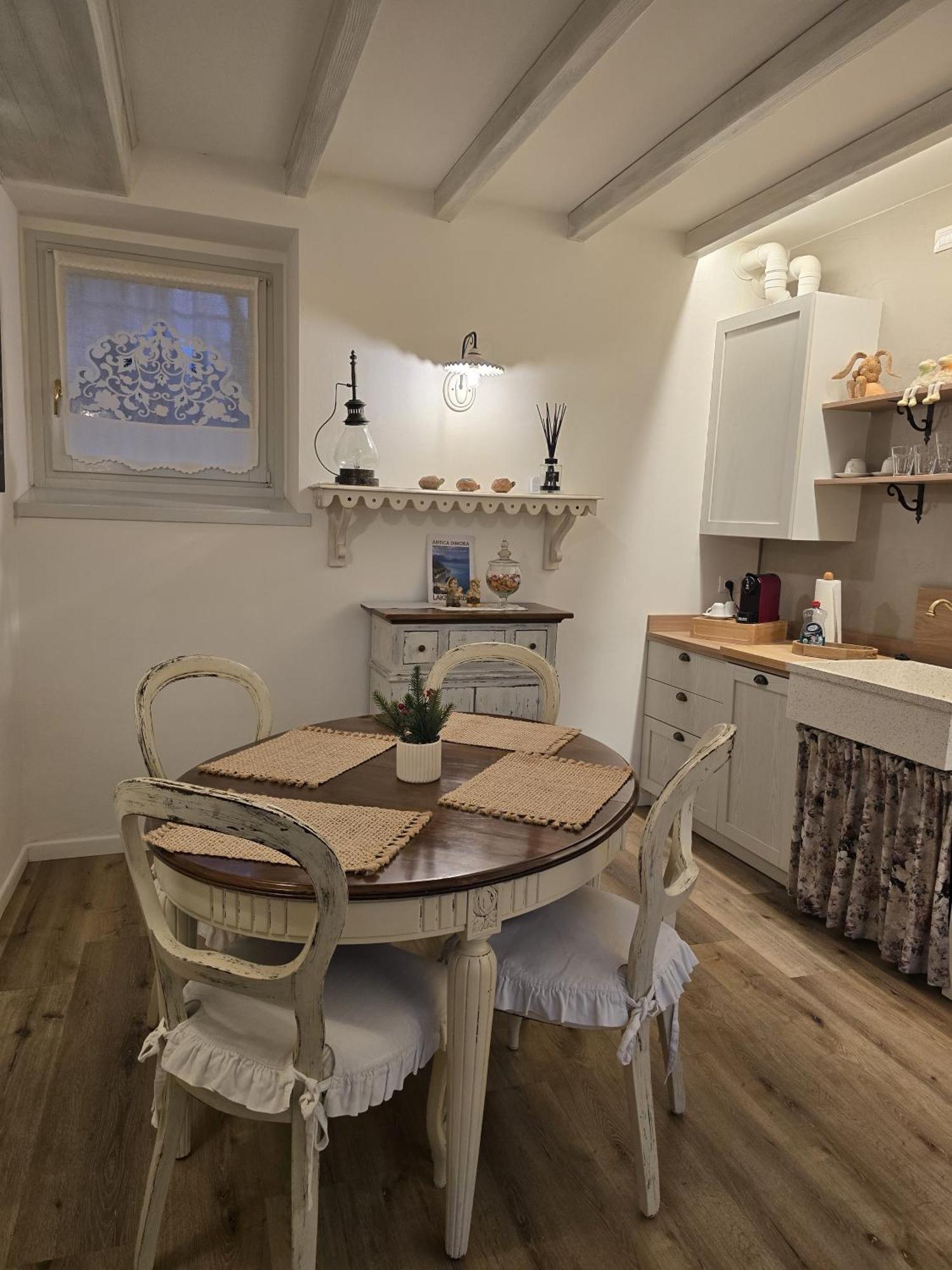 Antica Dimora Appartement San Felice del Benaco Buitenkant foto